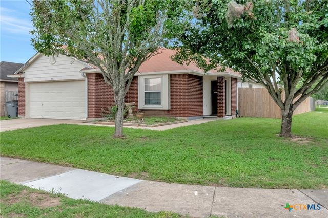 302 Clydesdale Ln, Victoria, TX 77904