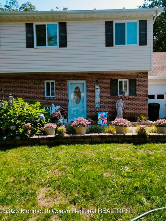 14 Desiree Court Howell NJ 07731 Trulia