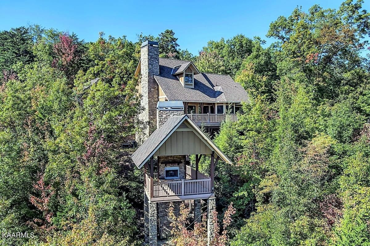 520 Otter Run Way, Gatlinburg, TN 37738 | Trulia